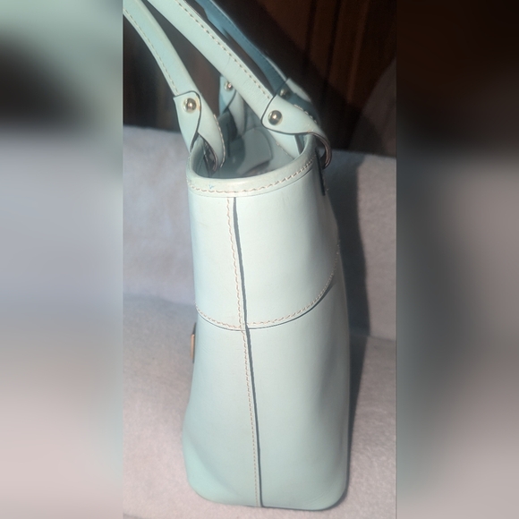 Dooney and Bourke Beacon mint tote bag. - Picture 5 of 16